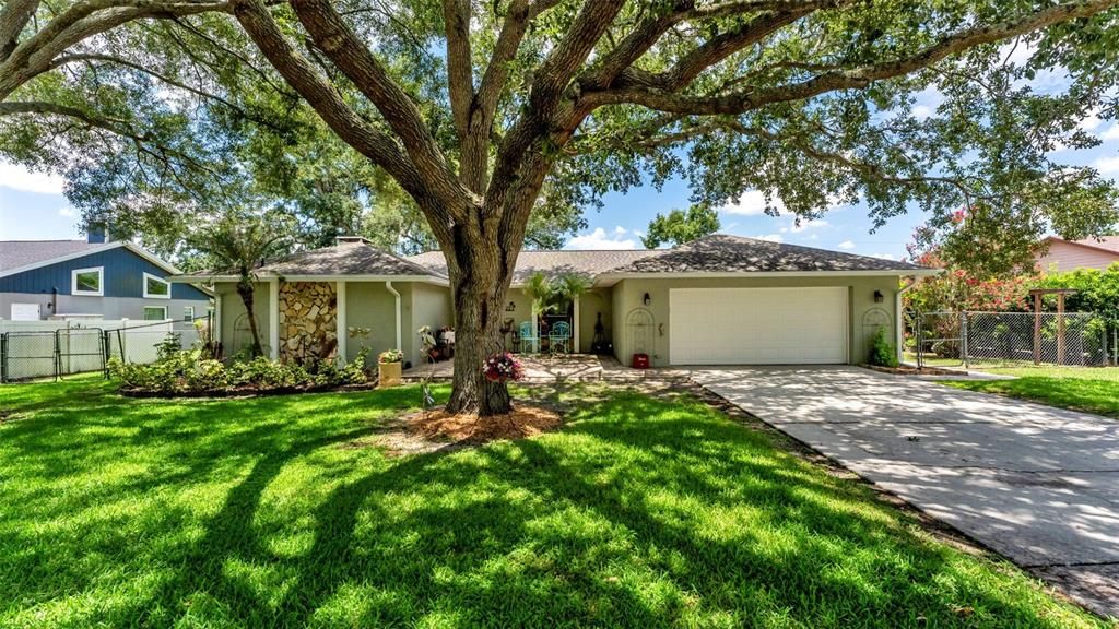 En Venta: $419,900 (4 camas, 2 baños, 2163 Pies cuadrados)