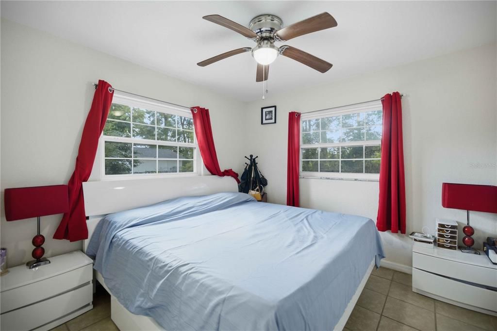 For Sale: $250,000 (3 beds, 2 baths, 1408 Square Feet)