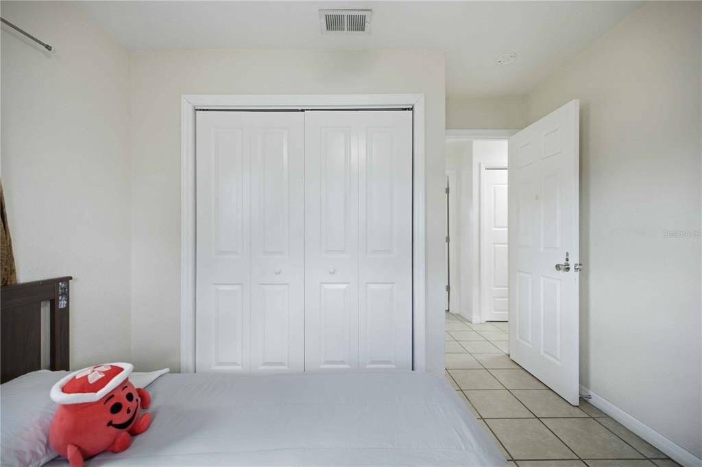 For Sale: $250,000 (3 beds, 2 baths, 1408 Square Feet)