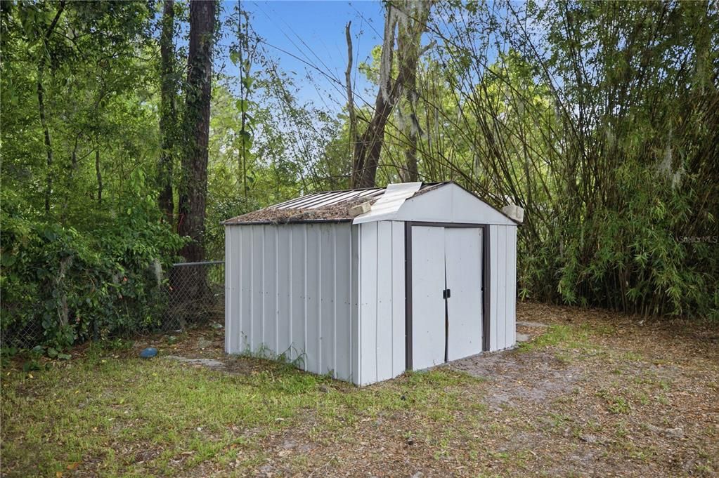 For Sale: $250,000 (3 beds, 2 baths, 1408 Square Feet)