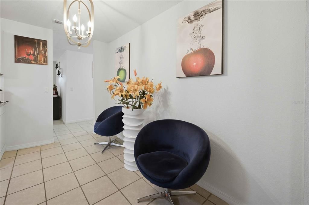 For Sale: $250,000 (3 beds, 2 baths, 1408 Square Feet)