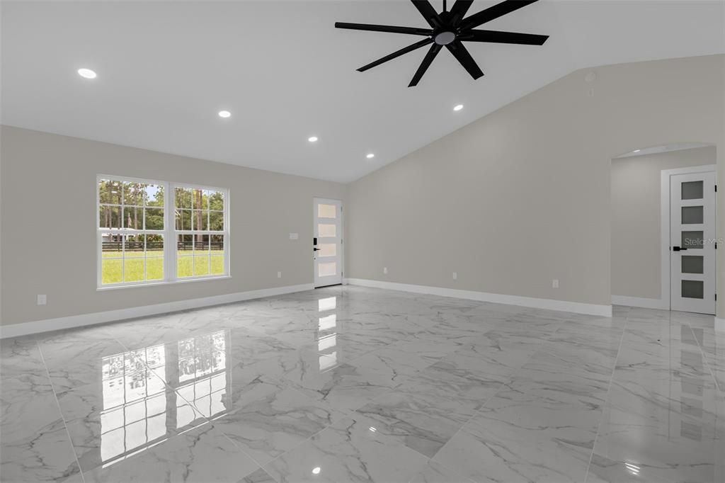 For Sale: $354,990 (3 beds, 2 baths, 1473 Square Feet)