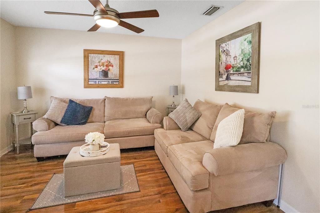 For Sale: $449,900 (3 beds, 2 baths, 1979 Square Feet)