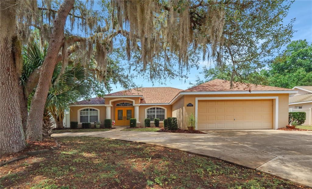 For Sale: $449,900 (3 beds, 2 baths, 1979 Square Feet)