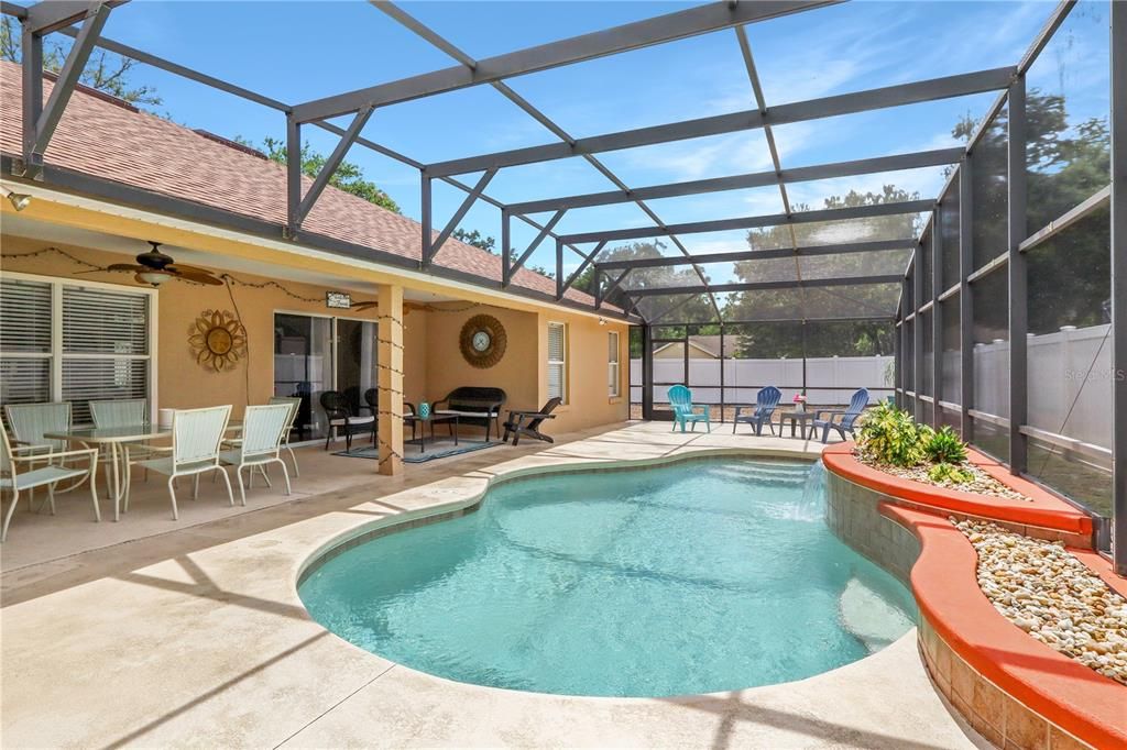 For Sale: $449,900 (3 beds, 2 baths, 1979 Square Feet)