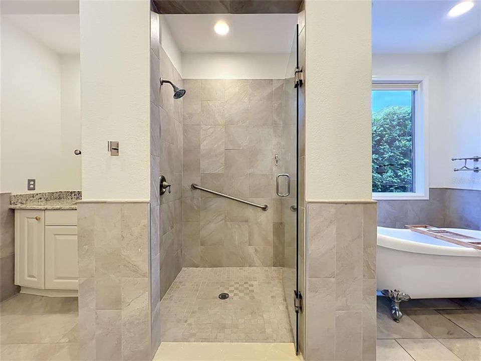En Venta: $1,475,000 (5 camas, 3 baños, 4859 Pies cuadrados)