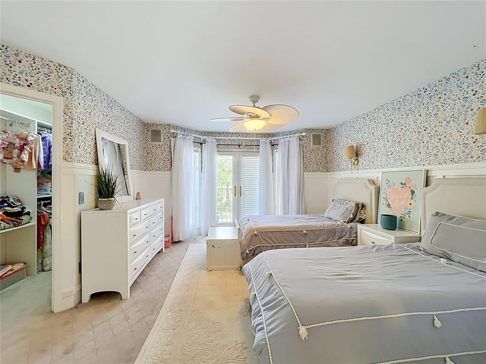 En Venta: $1,475,000 (5 camas, 3 baños, 4859 Pies cuadrados)