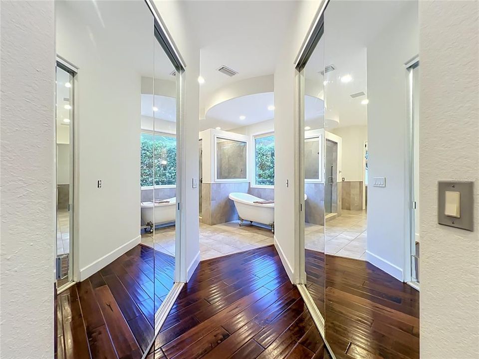 En Venta: $1,475,000 (5 camas, 3 baños, 4859 Pies cuadrados)
