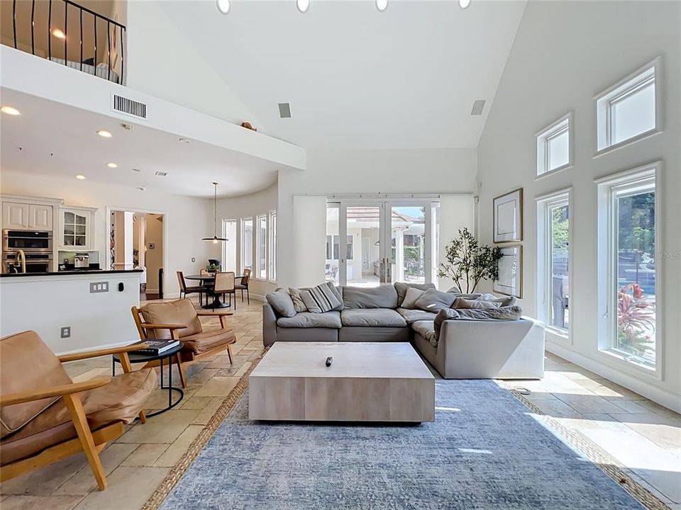 En Venta: $1,475,000 (5 camas, 3 baños, 4859 Pies cuadrados)