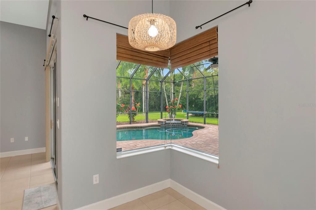 En Venta: $759,900 (4 camas, 3 baños, 3027 Pies cuadrados)