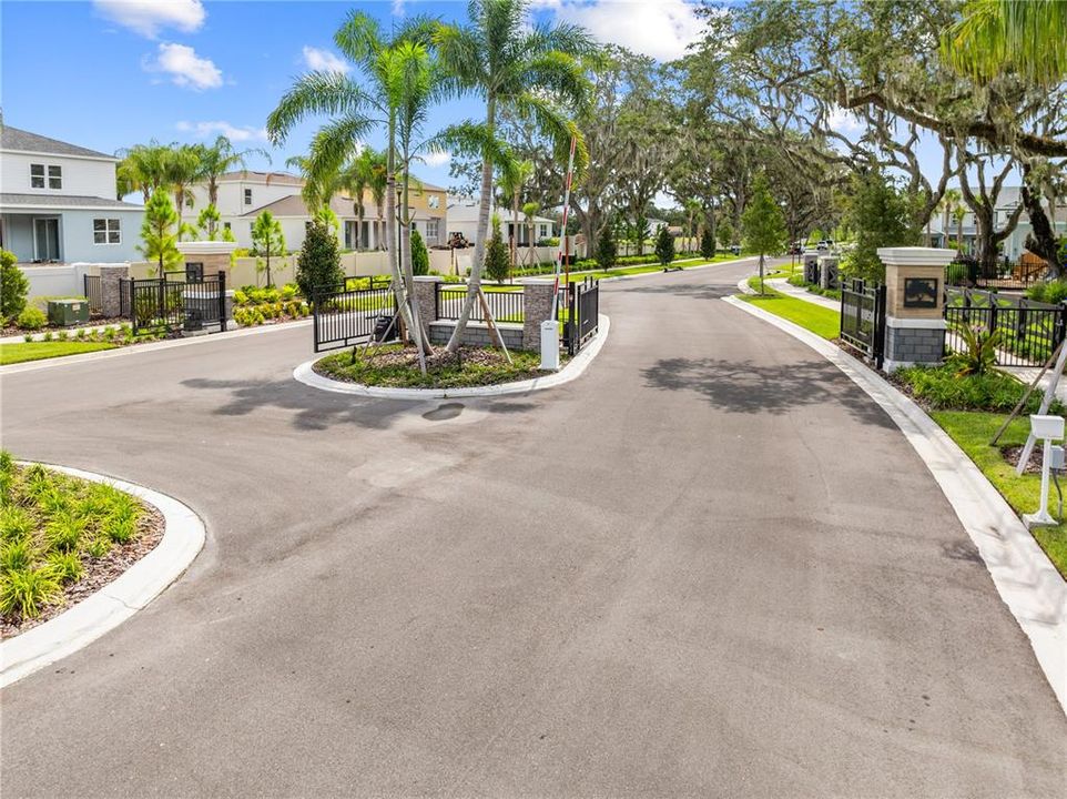 For Rent: $2,500 (3 beds, 2 baths, 1568 Square Feet)