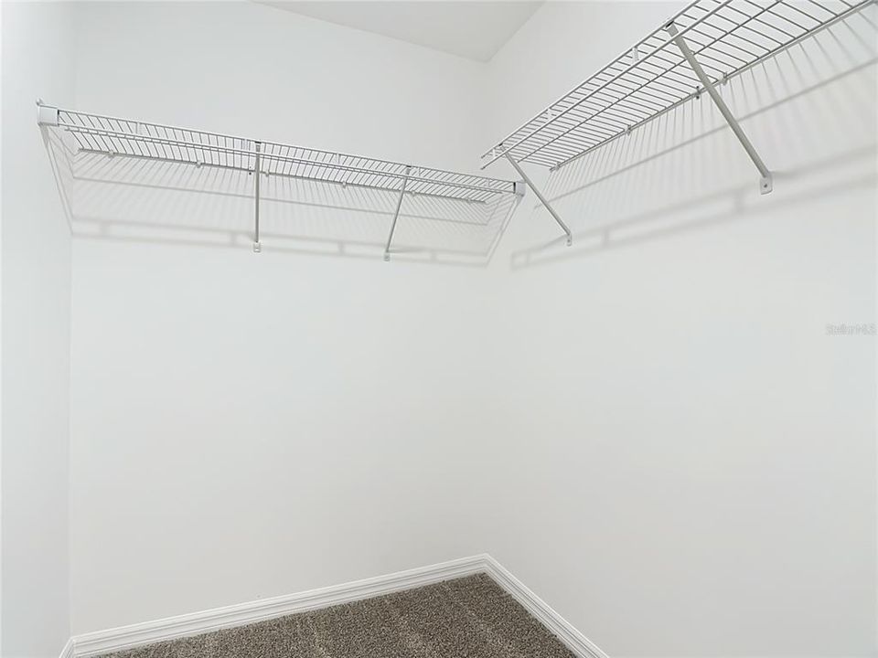 For Rent: $2,500 (3 beds, 2 baths, 1568 Square Feet)