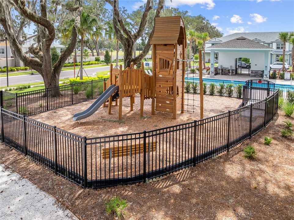 For Rent: $2,500 (3 beds, 2 baths, 1568 Square Feet)