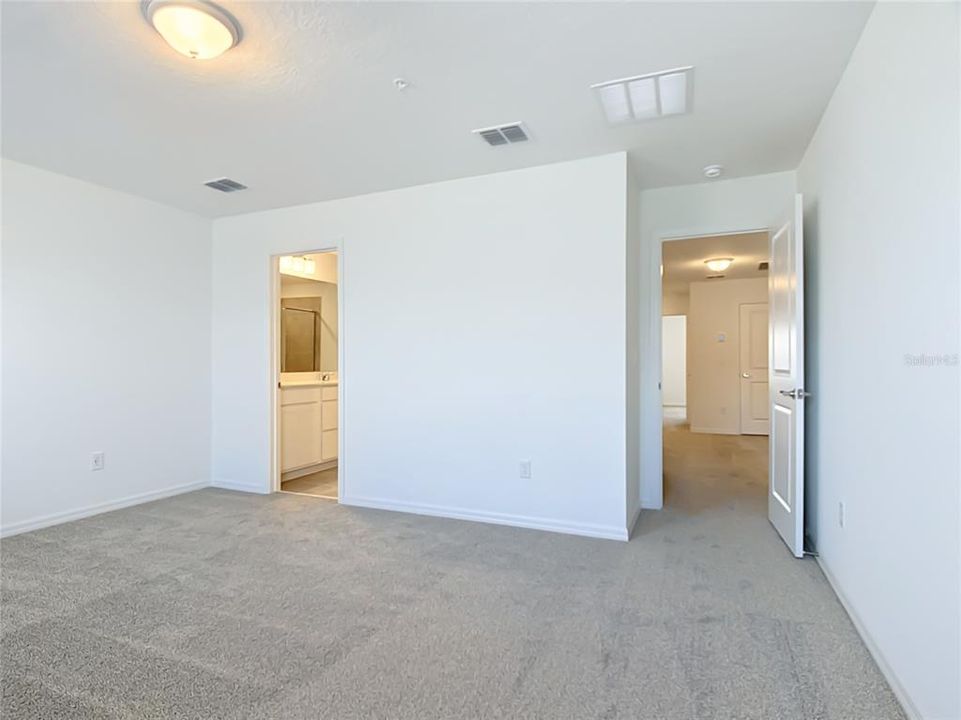For Rent: $2,500 (3 beds, 2 baths, 1568 Square Feet)