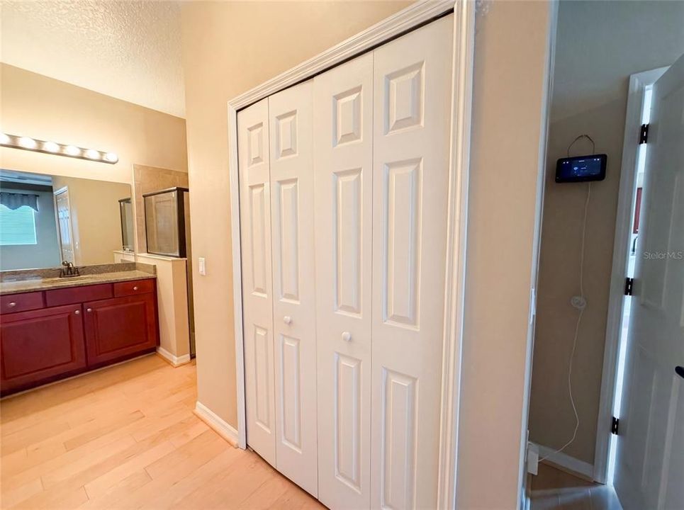 For Sale: $365,000 (4 beds, 3 baths, 2236 Square Feet)