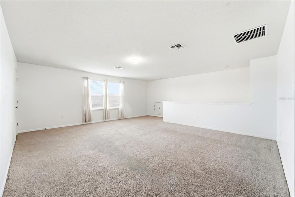 En Venta: $460,000 (4 camas, 3 baños, 2820 Pies cuadrados)