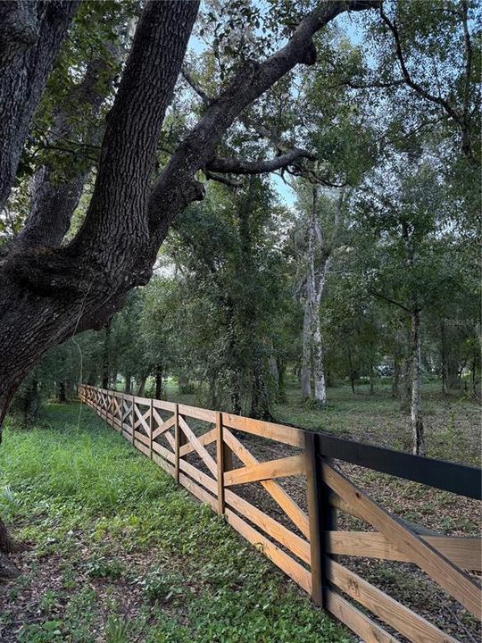 待售: $399,000 (6.63 acres)