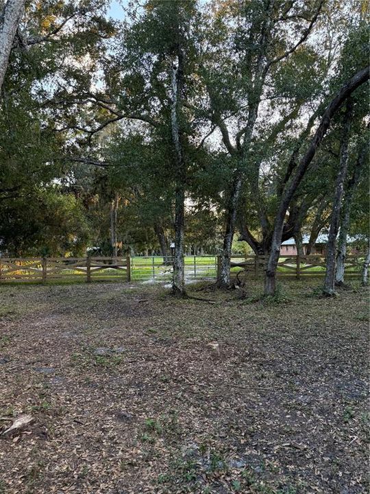 待售: $399,000 (6.63 acres)