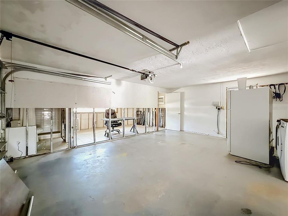 En Venta: $799,000 (4 camas, 3 baños, 1680 Pies cuadrados)