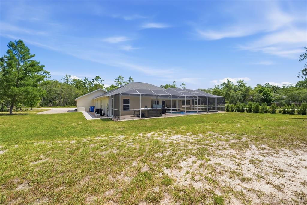 En Venta: $599,900 (4 camas, 3 baños, 2355 Pies cuadrados)