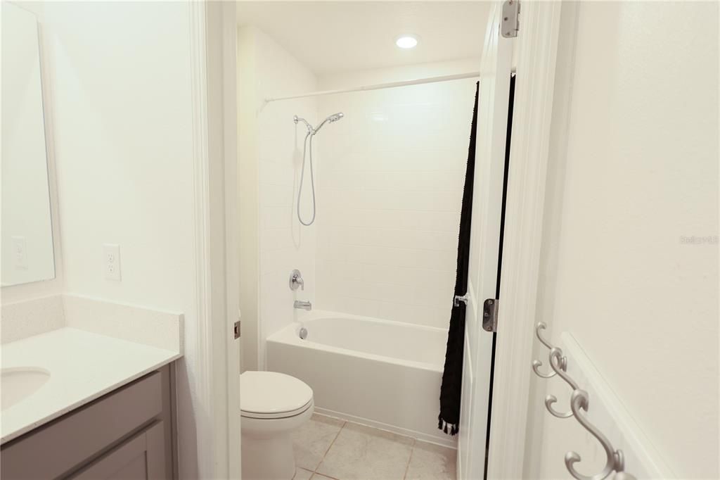 В аренду: $2,900 (5 спален, 2 ванн, 2210 Квадратных фут)
