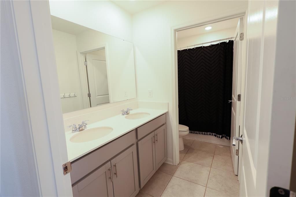 В аренду: $2,900 (5 спален, 2 ванн, 2210 Квадратных фут)