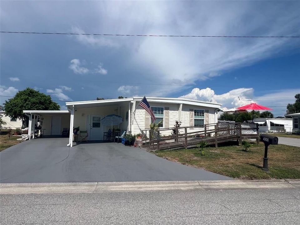 For Sale: $239,900 (2 beds, 2 baths, 1560 Square Feet)