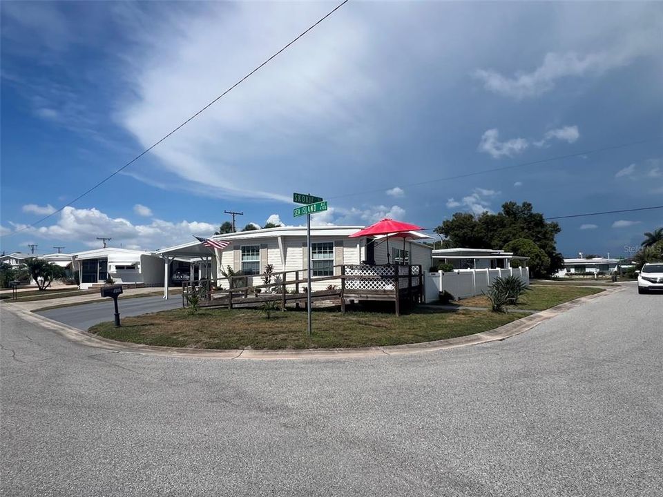 For Sale: $239,900 (2 beds, 2 baths, 1560 Square Feet)