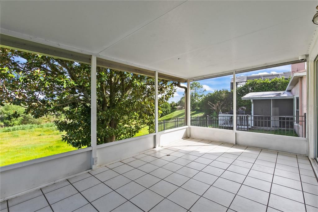 For Sale: $425,000 (3 beds, 2 baths, 1599 Square Feet)