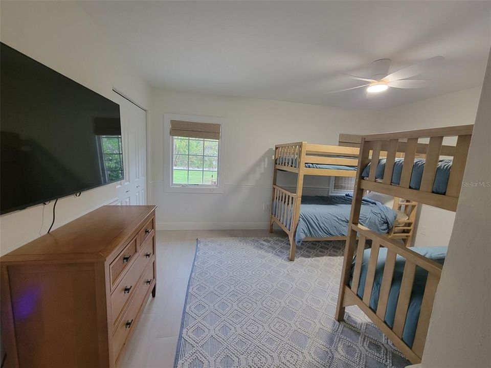 For Rent: $25,500 (3 beds, 2 baths, 1377 Square Feet)