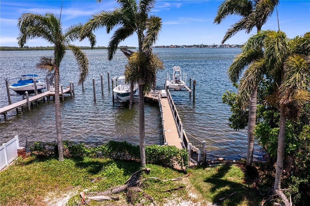 For Sale: $1,399,000 (0.20 acres)