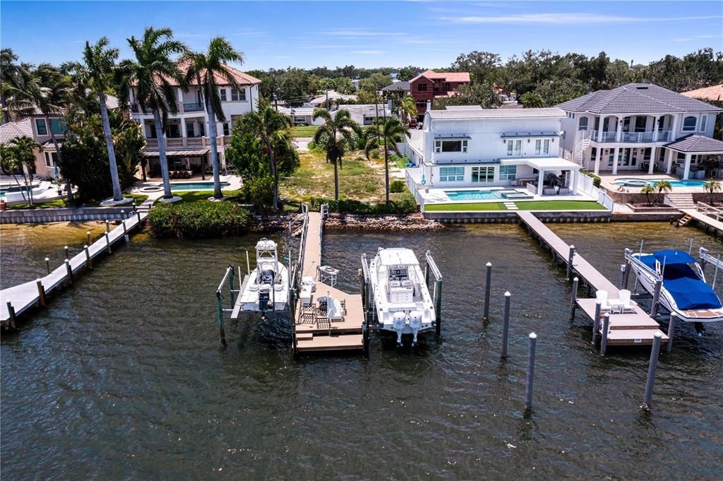 For Sale: $1,399,000 (0.20 acres)