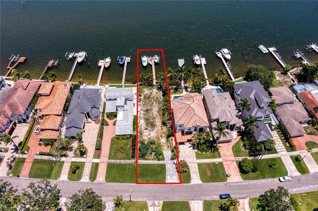 For Sale: $1,399,000 (0.20 acres)