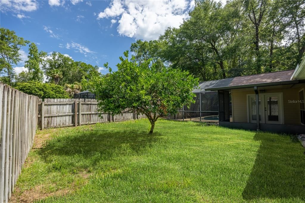 For Sale: $340,000 (3 beds, 2 baths, 1983 Square Feet)
