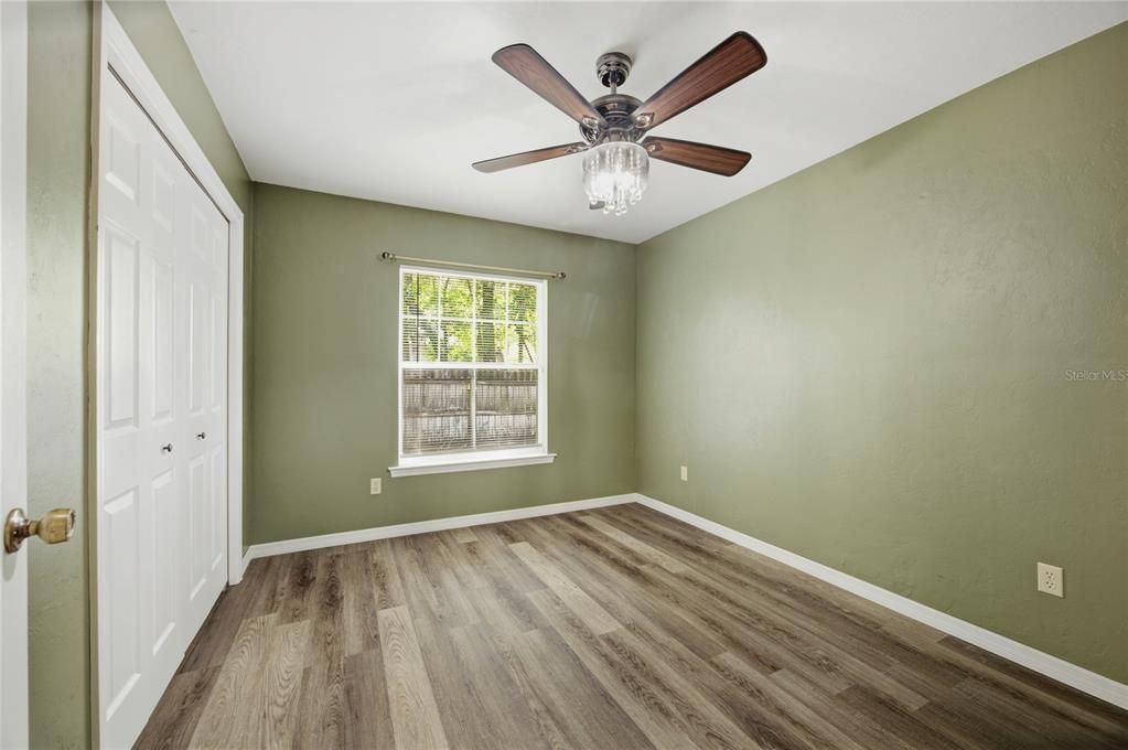 For Sale: $340,000 (3 beds, 2 baths, 1983 Square Feet)