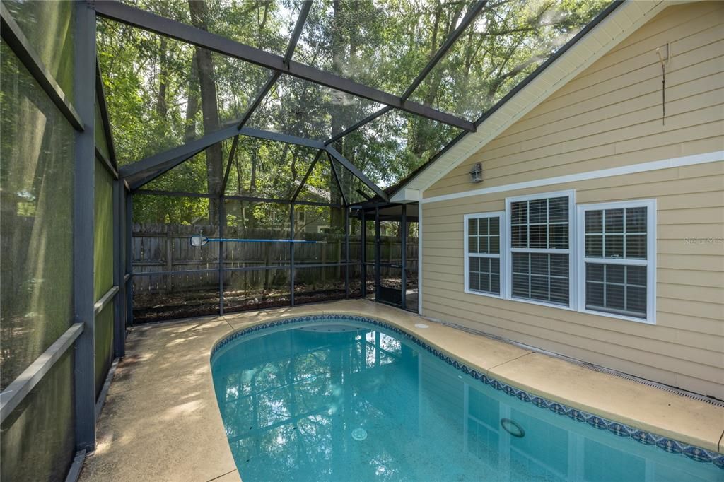For Sale: $340,000 (3 beds, 2 baths, 1983 Square Feet)