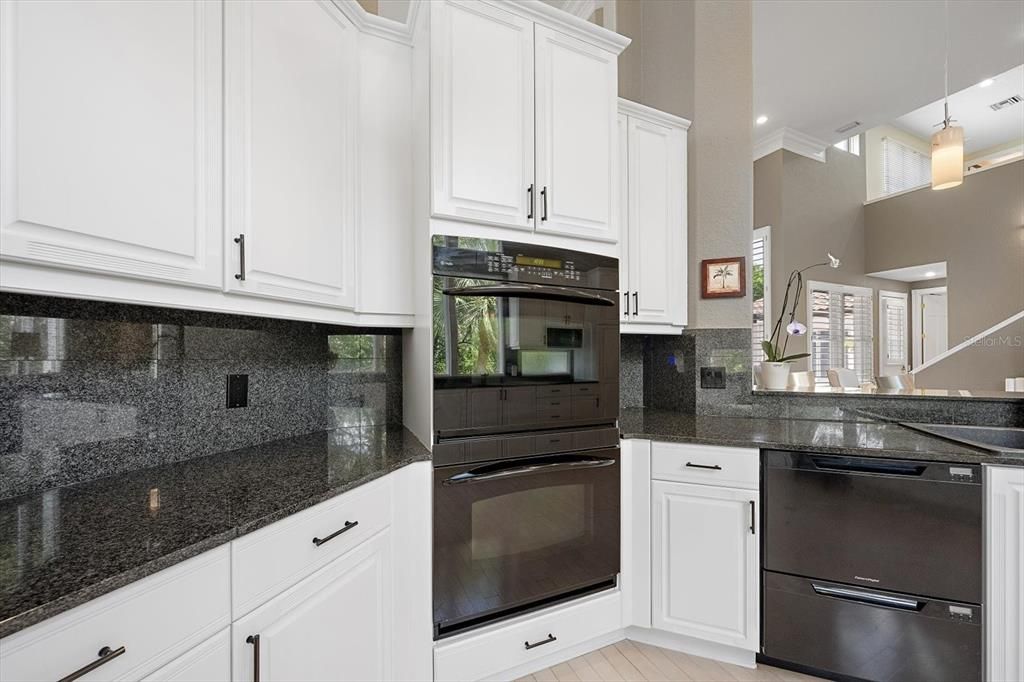 For Sale: $3,100,000 (4 beds, 5 baths, 4395 Square Feet)