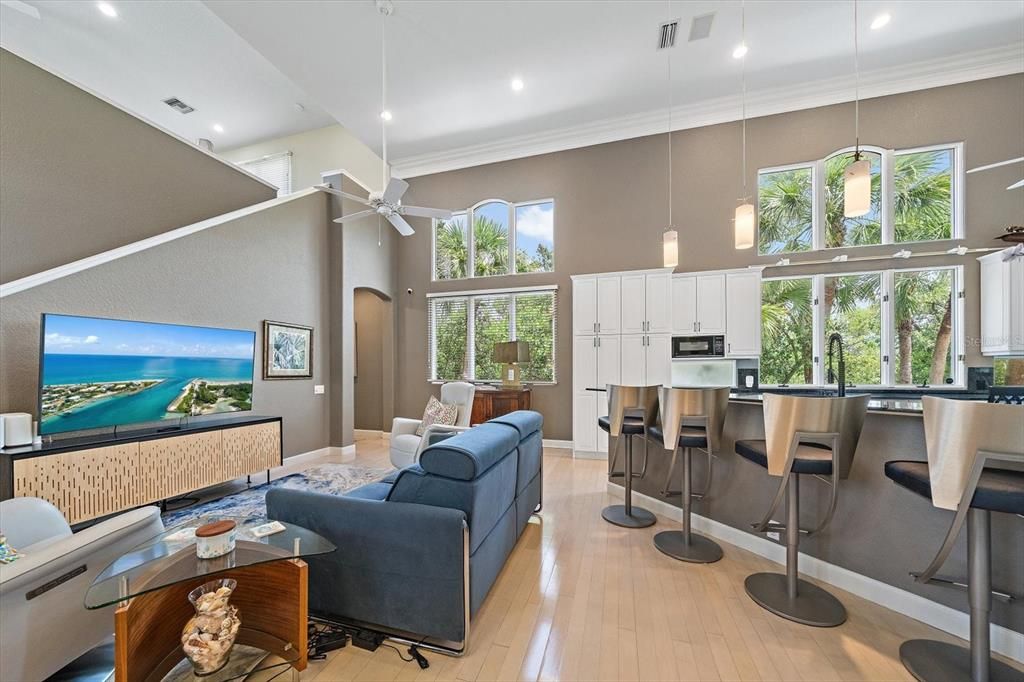 For Sale: $3,100,000 (4 beds, 5 baths, 4395 Square Feet)