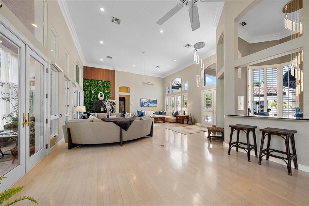 For Sale: $3,100,000 (4 beds, 5 baths, 4395 Square Feet)