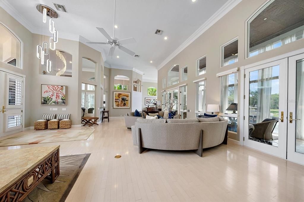 For Sale: $3,100,000 (4 beds, 5 baths, 4395 Square Feet)