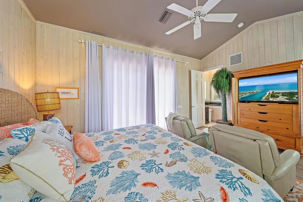 For Sale: $3,100,000 (4 beds, 5 baths, 4395 Square Feet)