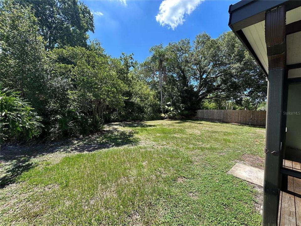 For Sale: $375,000 (4 beds, 2 baths, 1820 Square Feet)