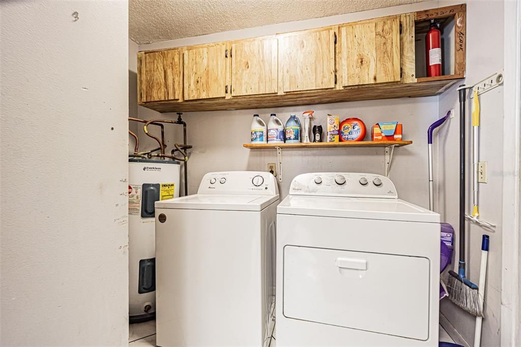 For Sale: $375,000 (4 beds, 2 baths, 1820 Square Feet)