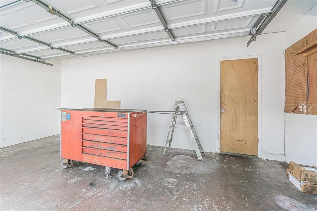 For Sale: $375,000 (4 beds, 2 baths, 1820 Square Feet)