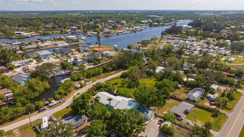 En Venta: $200,000 (0.21 acres)