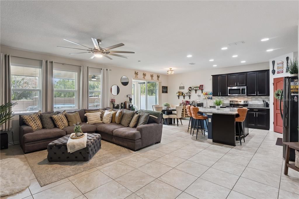For Sale: $470,000 (3 beds, 2 baths, 2241 Square Feet)