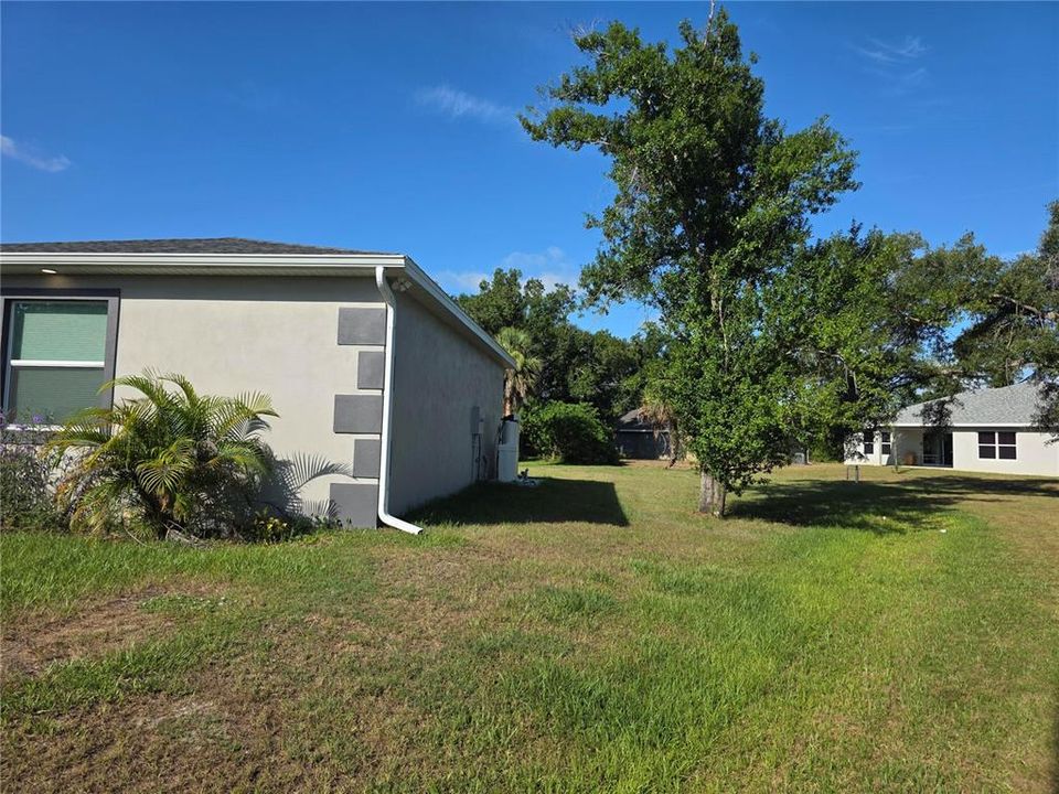 For Sale: $428,000 (3 beds, 2 baths, 1736 Square Feet)