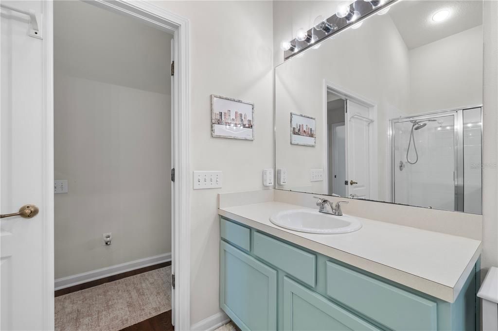 For Sale: $350,000 (4 beds, 2 baths, 1956 Square Feet)