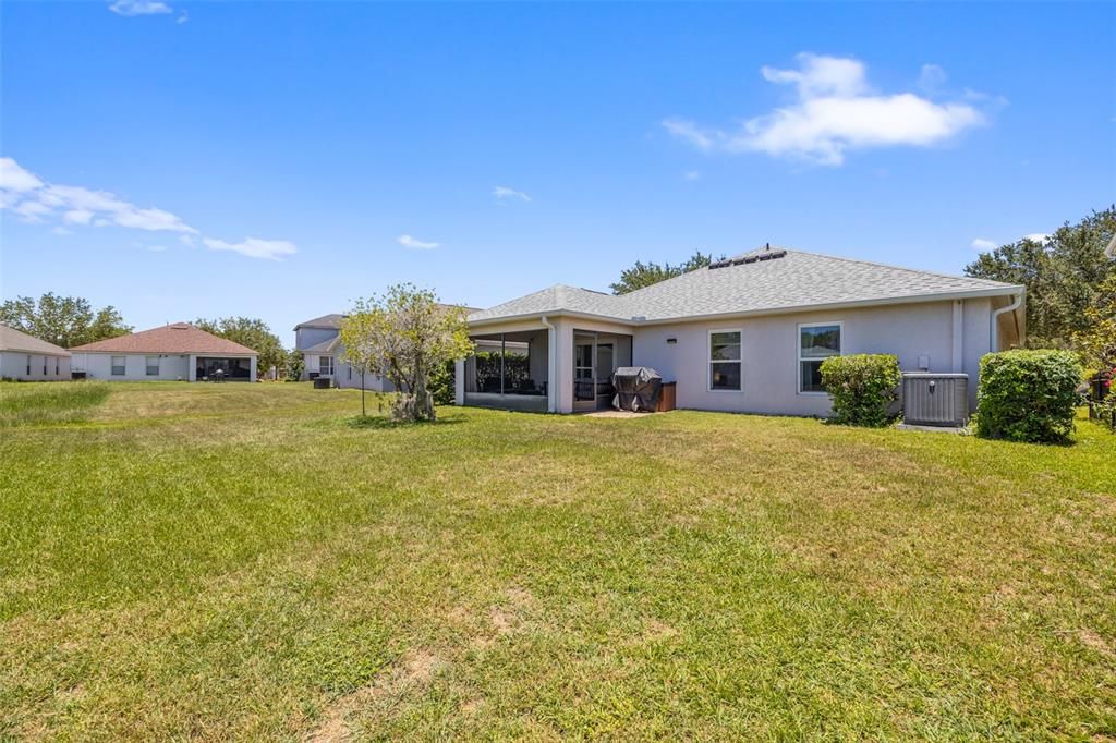 For Sale: $350,000 (4 beds, 2 baths, 1956 Square Feet)
