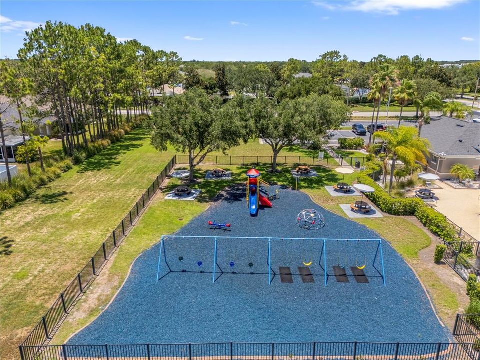 For Sale: $350,000 (4 beds, 2 baths, 1956 Square Feet)